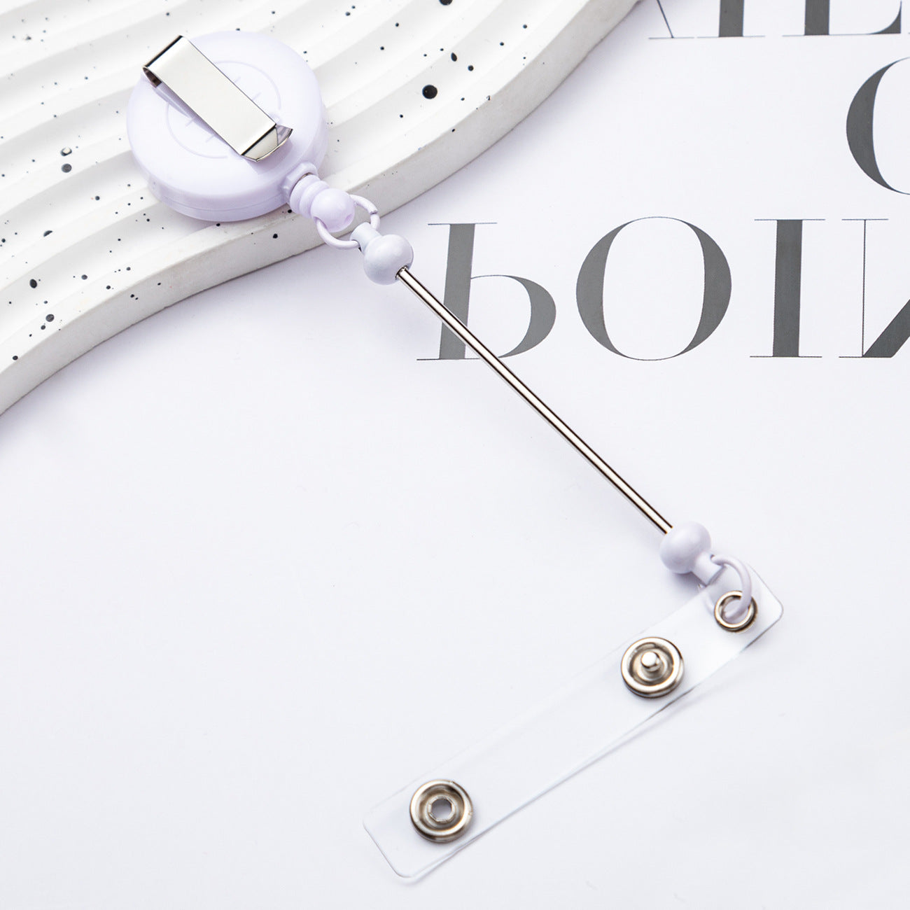 Card sleeve telescopic easy-to-pull buckle