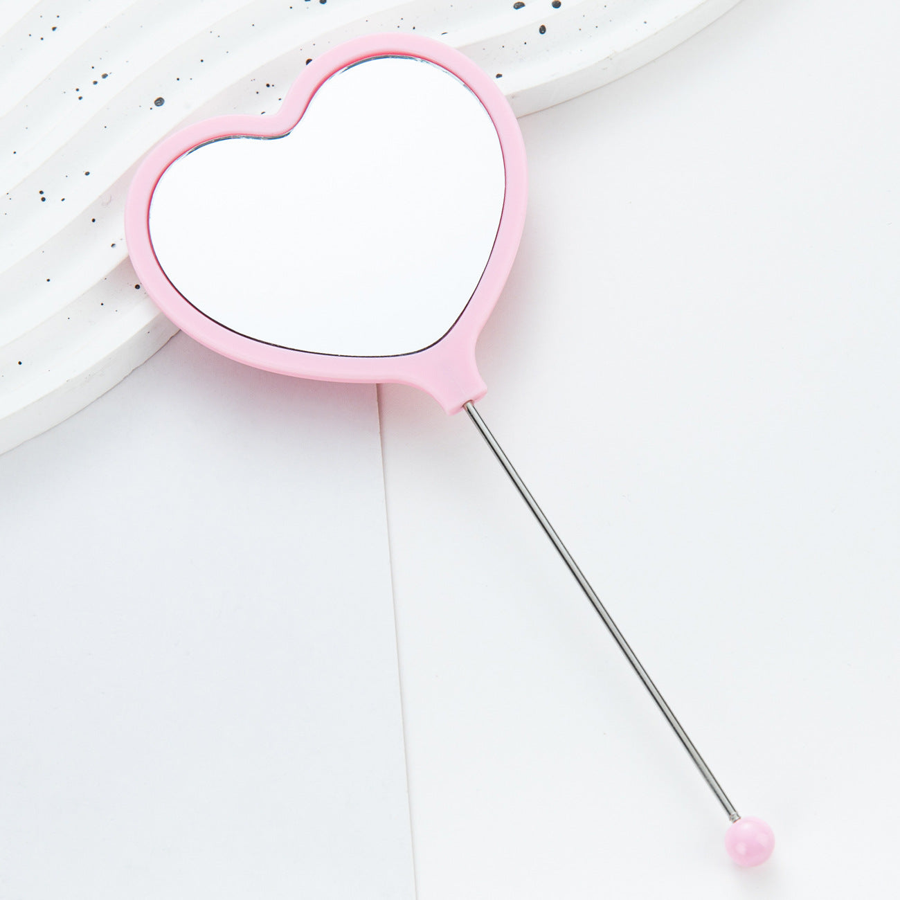 New DIY beaded handle love makeup mirror