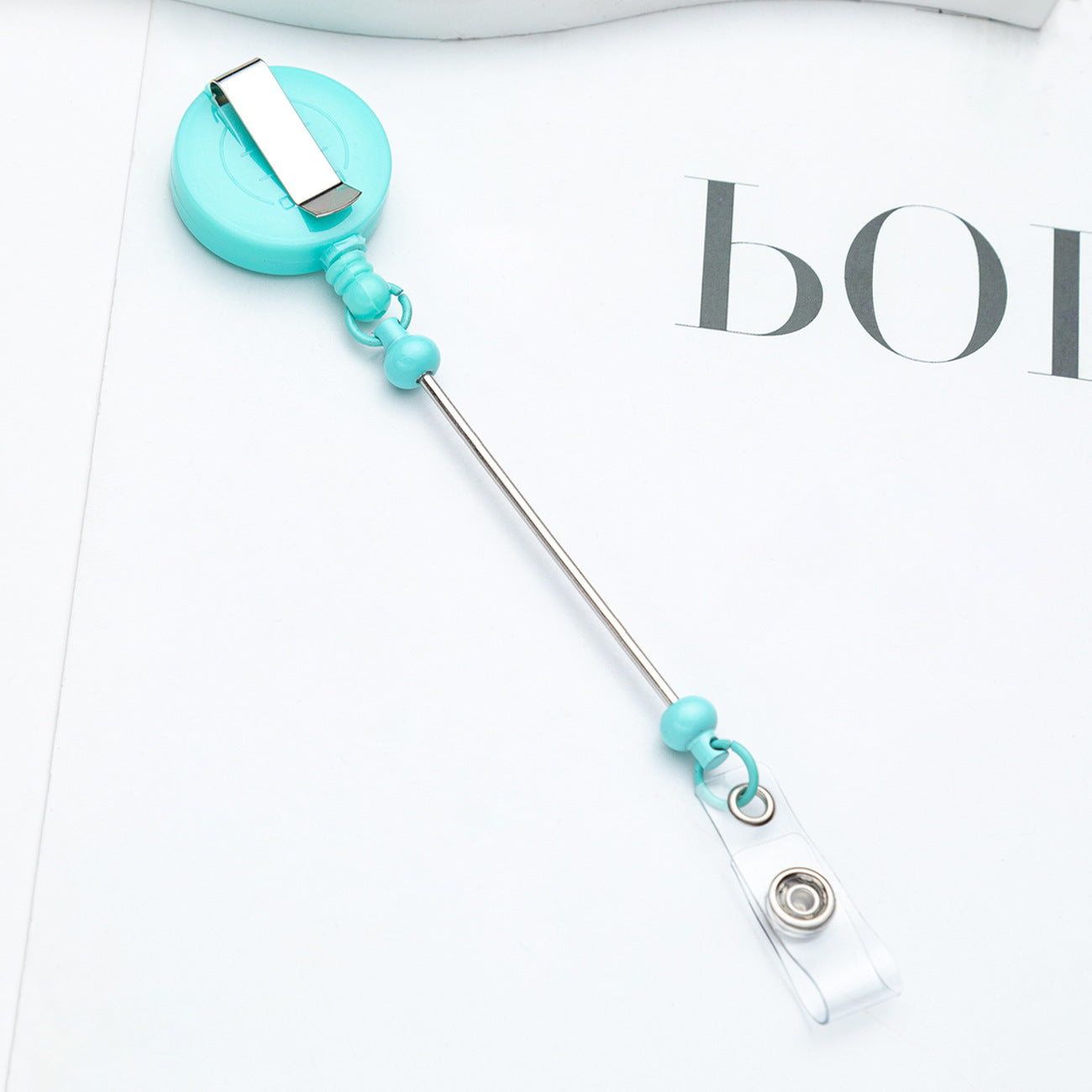 Card sleeve telescopic easy-to-pull buckle