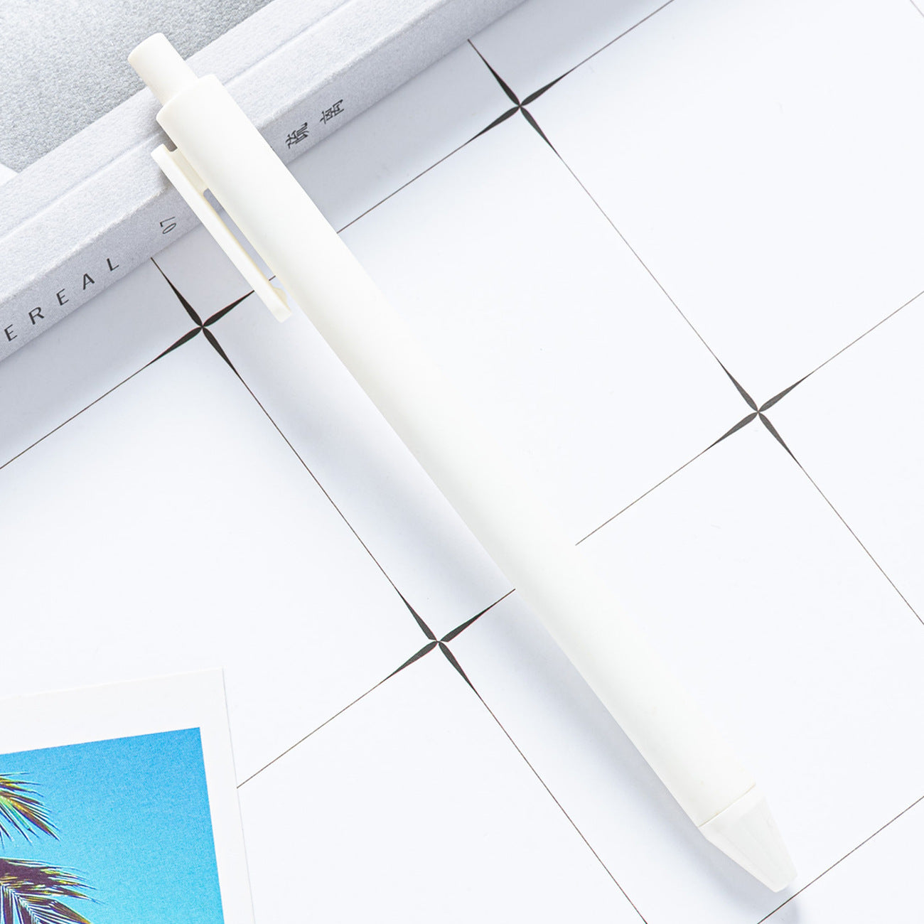 Press the plastic pen to print the logo creative candy, wholesale