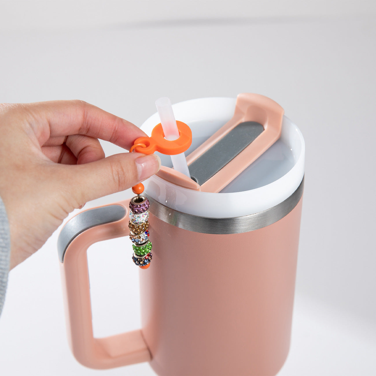 DIY beaded silicone straw pendant is suitable for 8mm-10mm water cup straw.