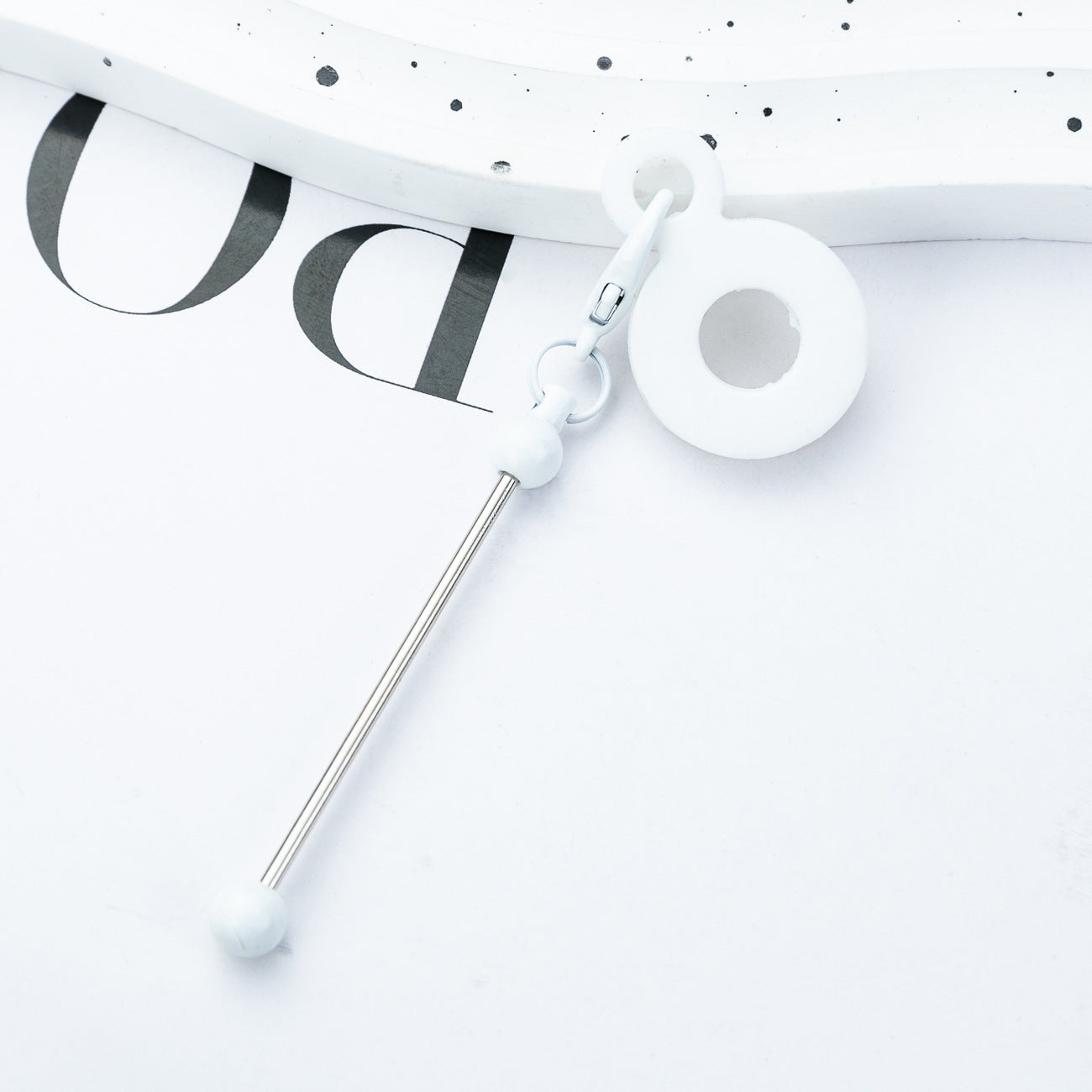 DIY beaded silicone straw pendant is suitable for 8mm-10mm water cup straw.