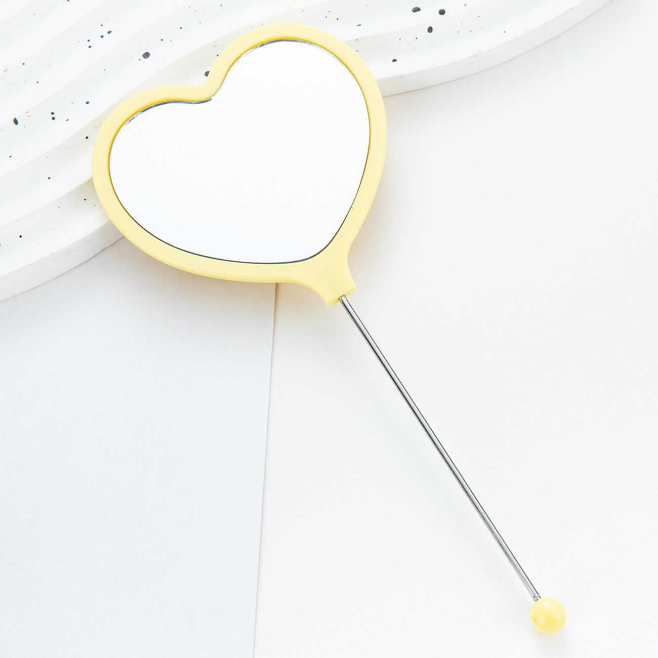 New DIY beaded handle love makeup mirror